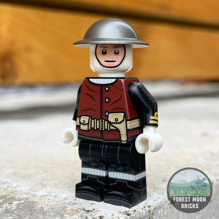 Wwii Royal Navy - Officer W/ Jerkin *Limited Edition* Minifigure Bodies