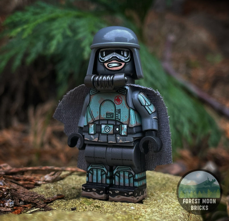Mudtrooper Medic (Complete) Minifigure